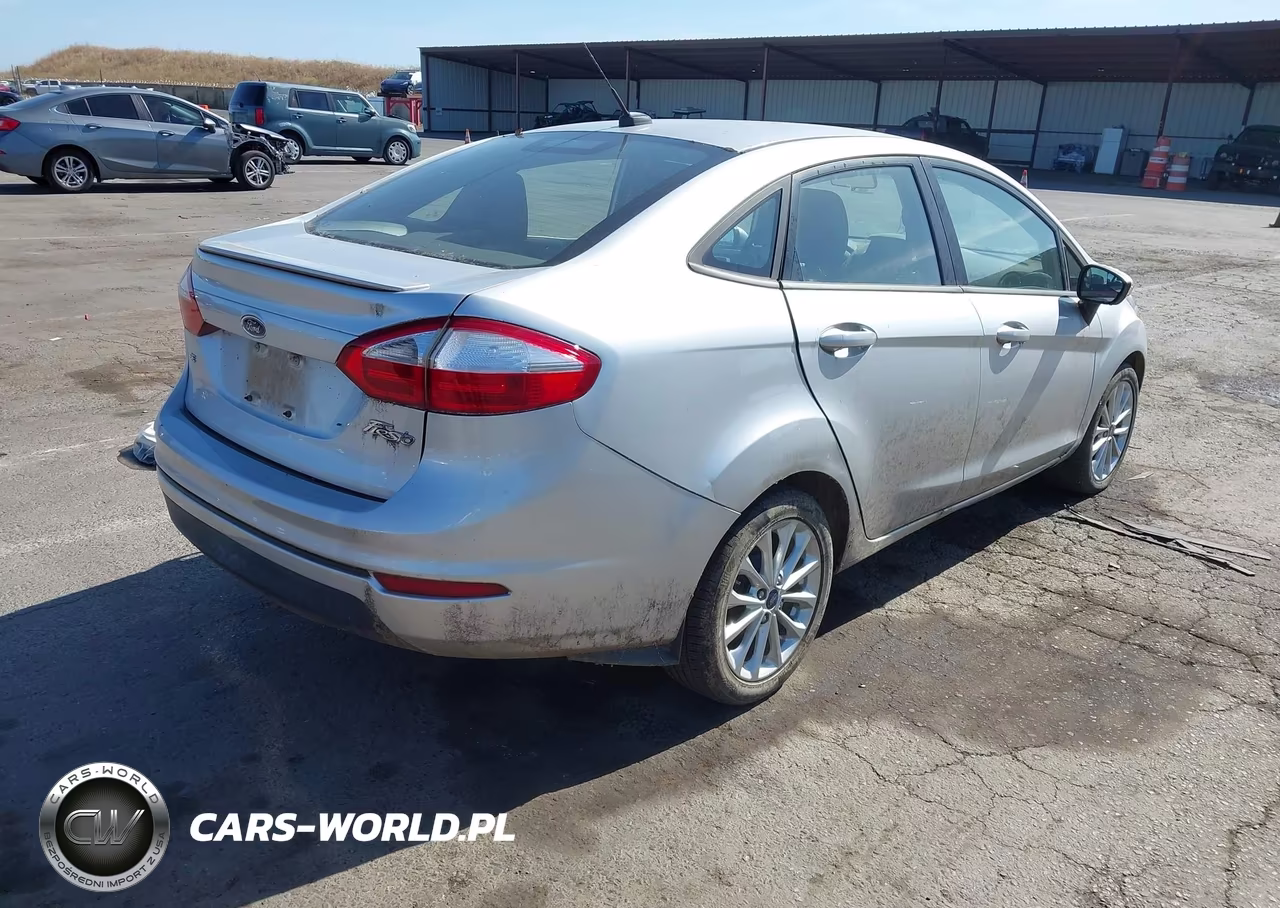2014 Ford Fiesta Se VIN:3FADP4BJ3EM171927 - 4