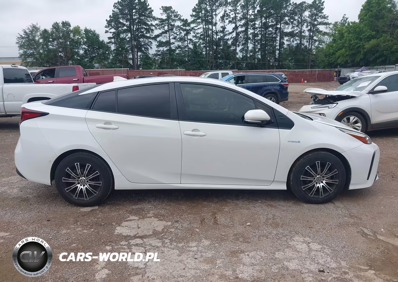 2019 Toyota Prius Le VIN:JTDKARFU7K3089359 - 13