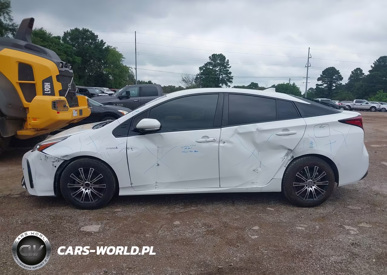 2019 Toyota Prius Le VIN:JTDKARFU7K3089359 - 14