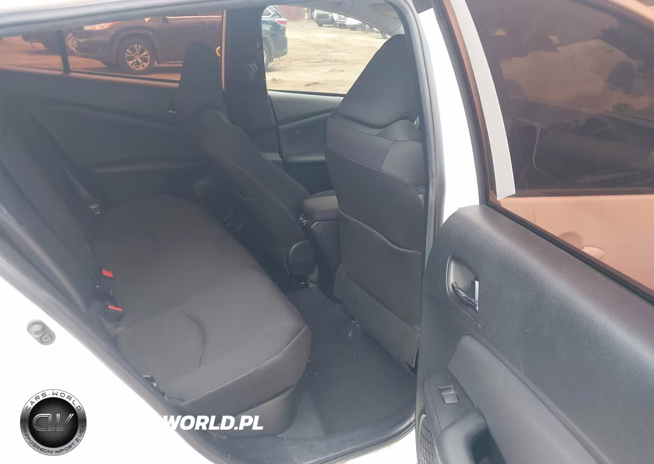 2019 Toyota Prius Le VIN:JTDKARFU7K3089359 - 8