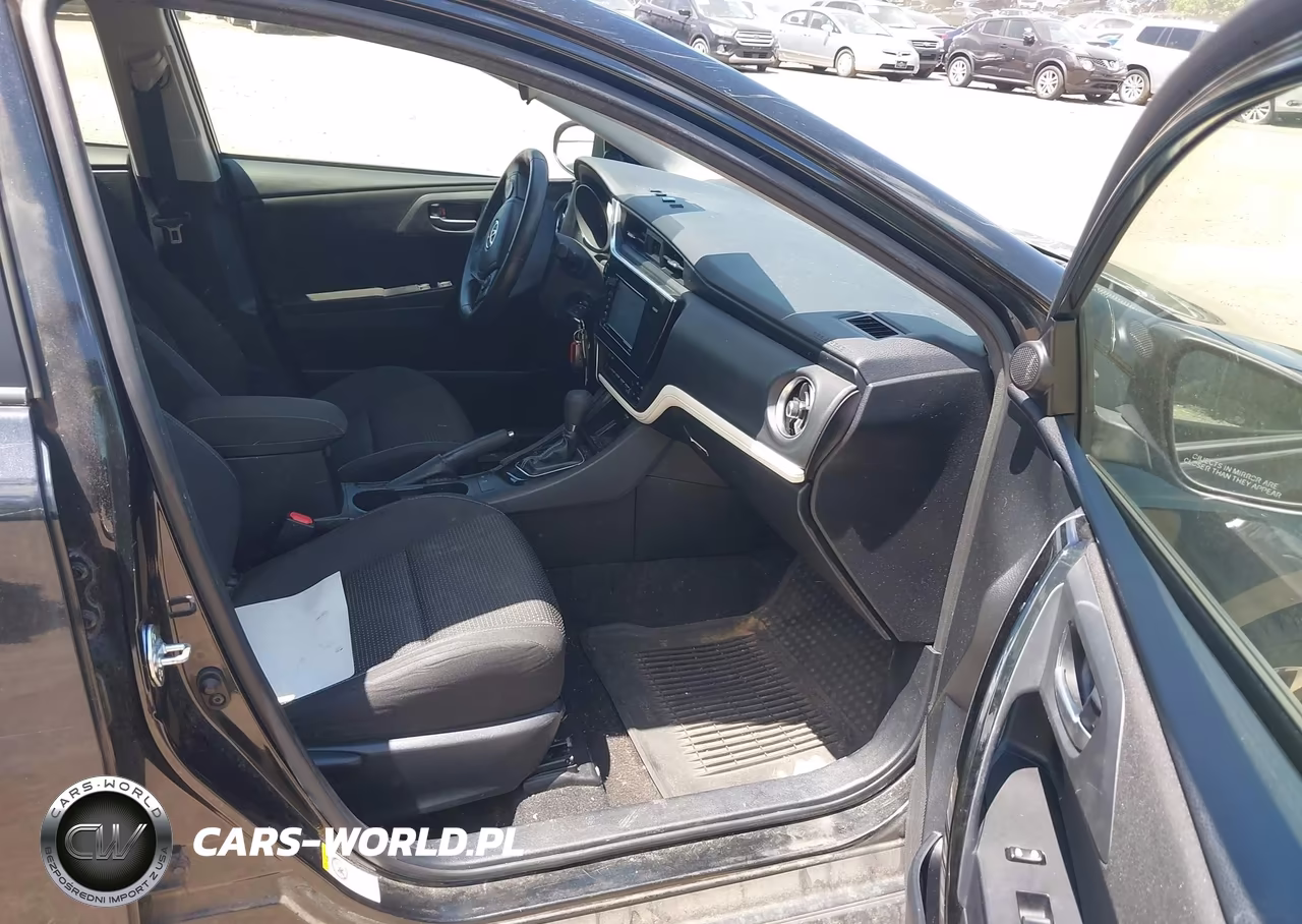 2018 Toyota Corolla Im VIN:JTNKARJE3JJ559683 - 5