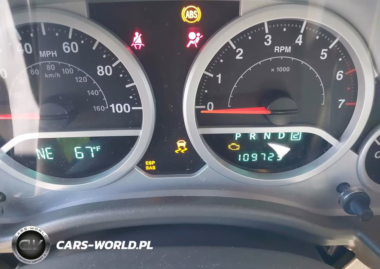 2008 Jeep Wrangler Unlimited Sahara VIN:1J4GA59188L517197 - 7