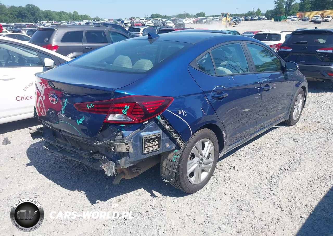 2020 Hyundai Elantra Sel VIN:5NPD84LF6LH557830 - 4