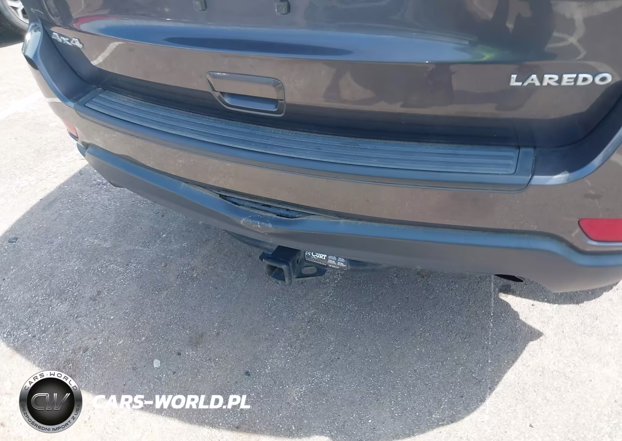 2014 Jeep Grand Cherokee Laredo VIN:1C4RJFAGXEC372535 - 17