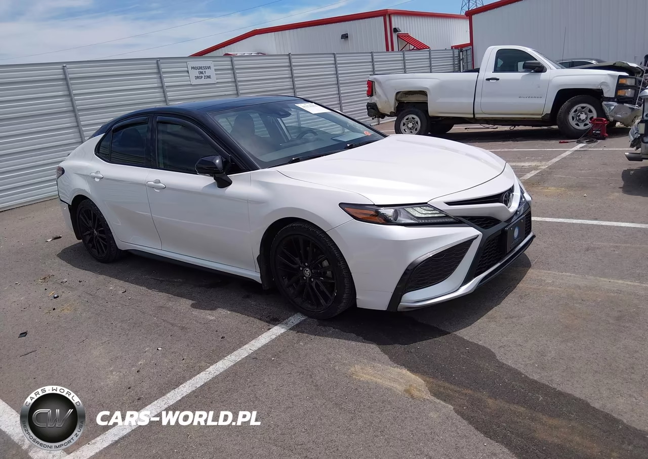 2021 Toyota Camry Xse – zdjęcie 1 z 17