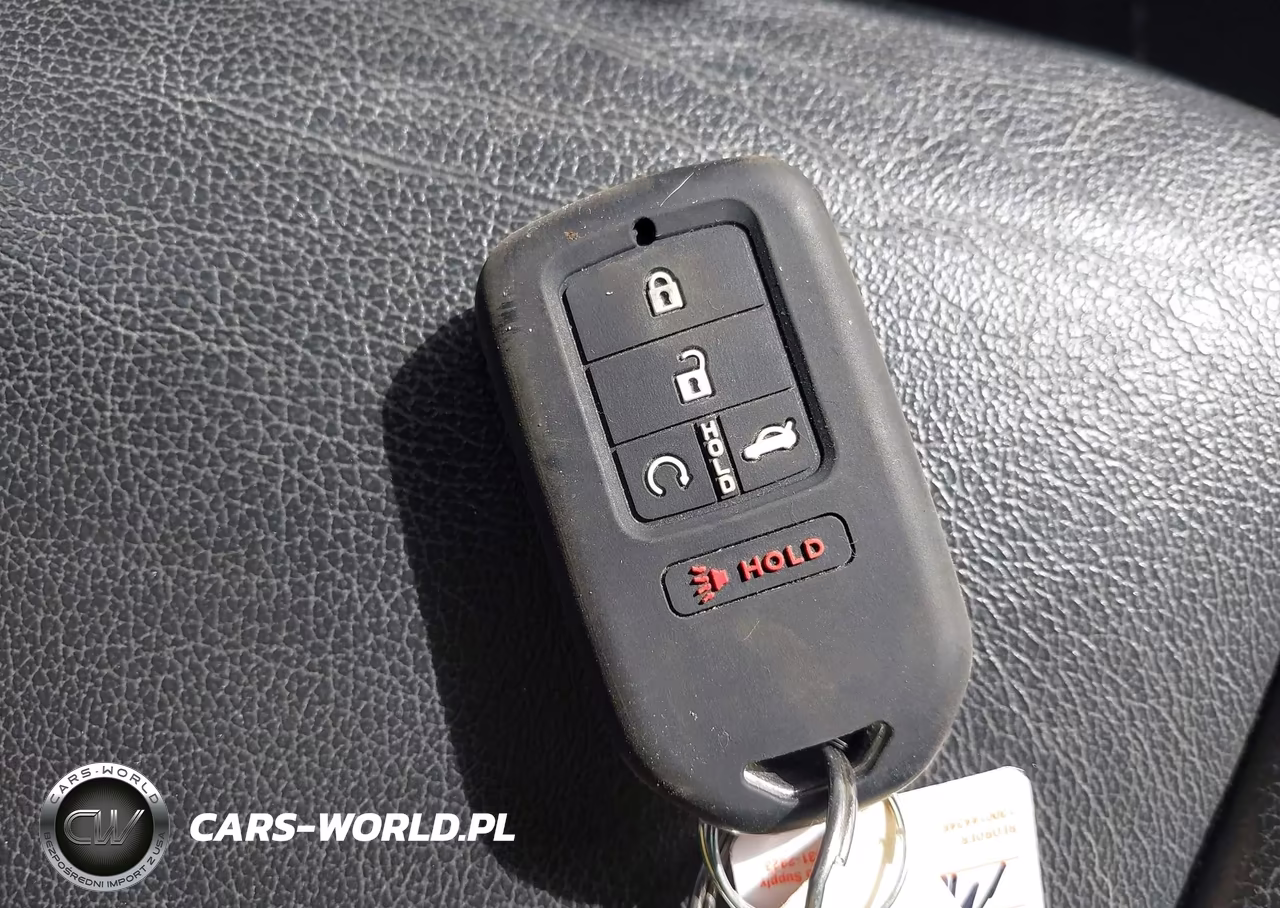 2021 Honda Pilot 2Wd Touring 8 Passenger VIN:5FNYF5H90MB000072 - 11