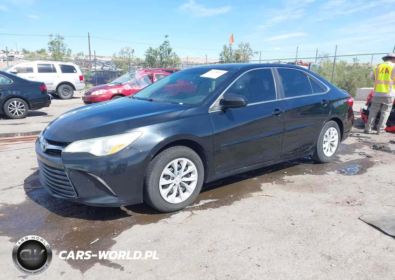 2015 Toyota Camry Le VIN:4T4BF1FK2FR445493 - 2