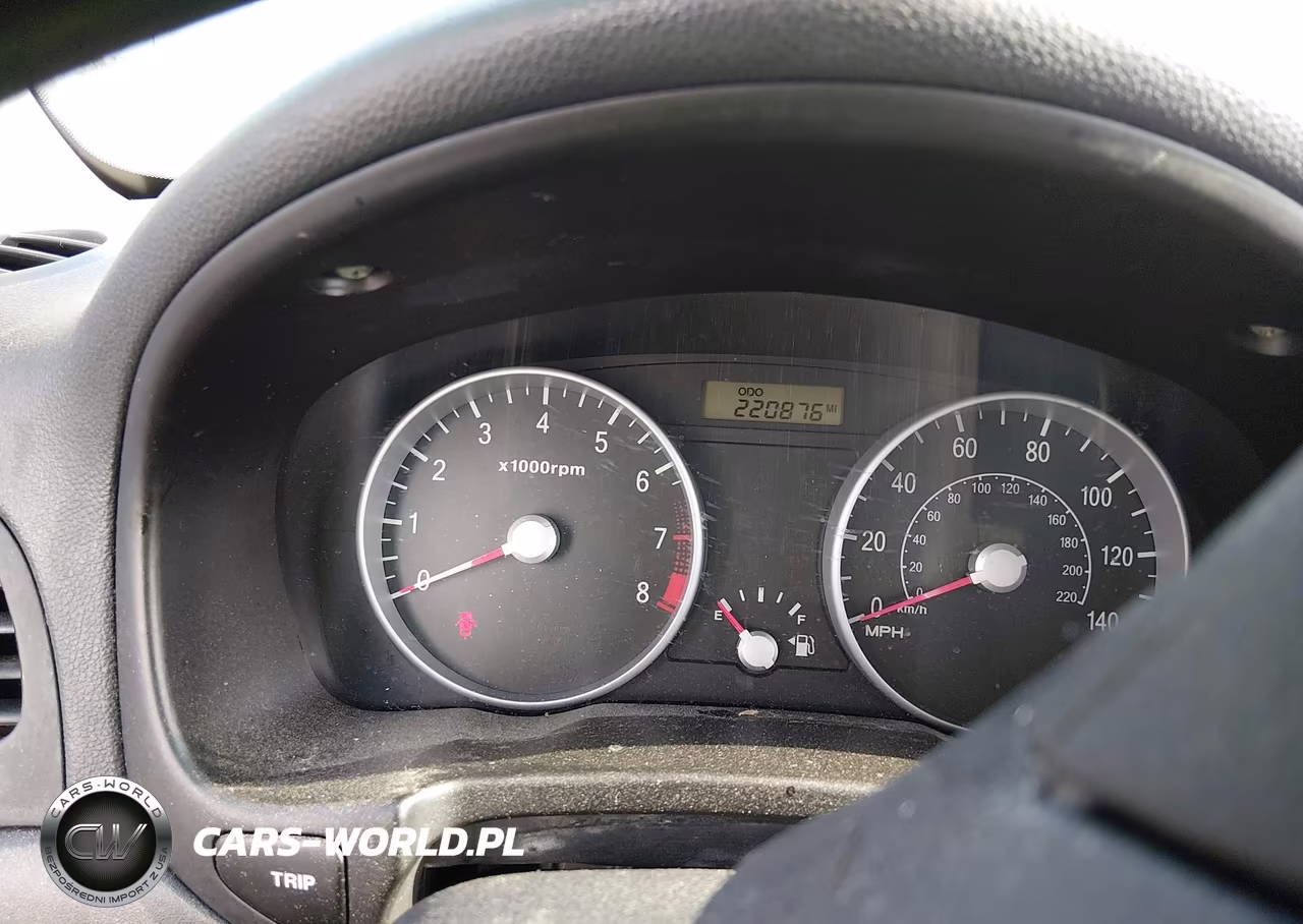 2008 Hyundai Accent Gs VIN:KMHCM36C48U057466 - 7