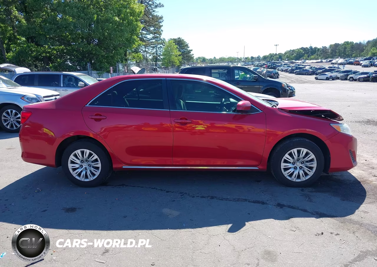 2014 Toyota Camry Le VIN:4T1BF1FKXEU797133 - 14