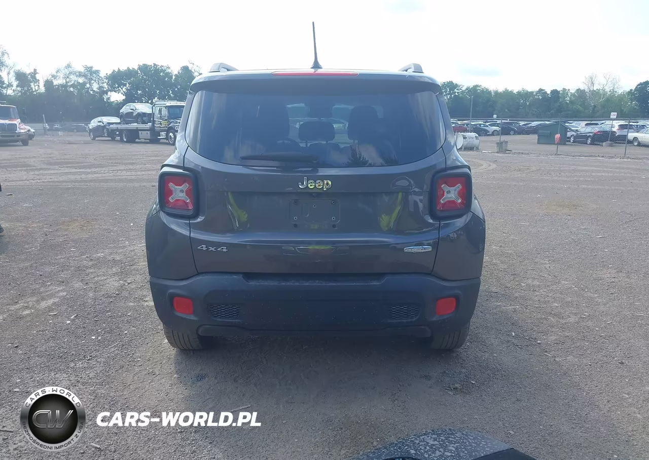 2017 Jeep Renegade Latitude 4X4 VIN:ZACCJBBB1HPF46252 - 17
