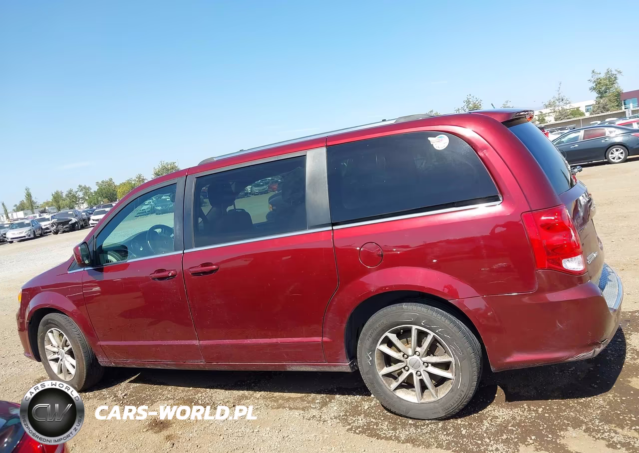 2019 Dodge Grand Caravan Sxt VIN:2C4RDGCG5KR724482 - 14