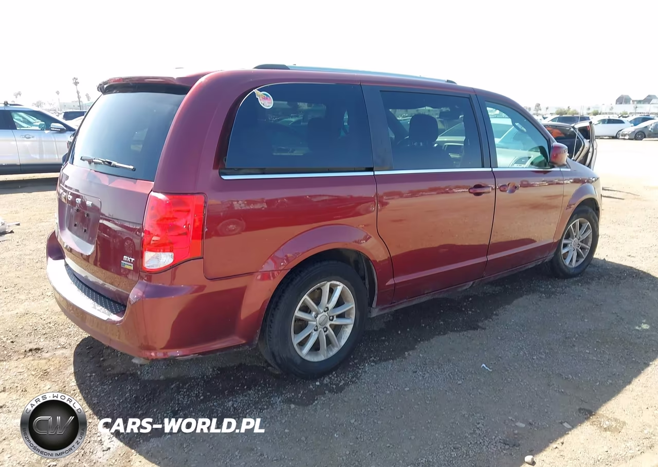 2019 Dodge Grand Caravan Sxt VIN:2C4RDGCG5KR724482 - 4