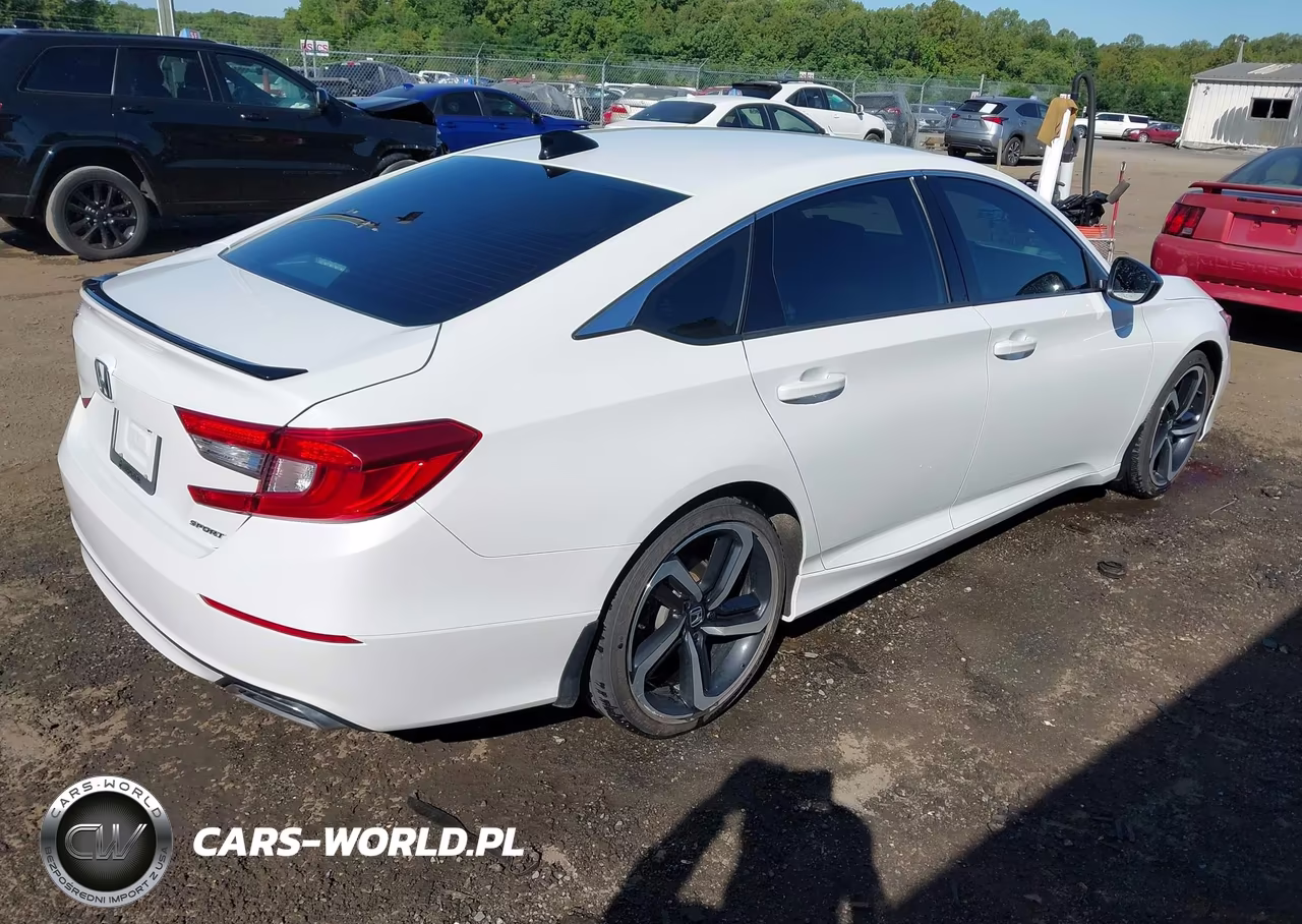 2022 Honda Accord Sport VIN:1HGCV1F33NA104992 - 4