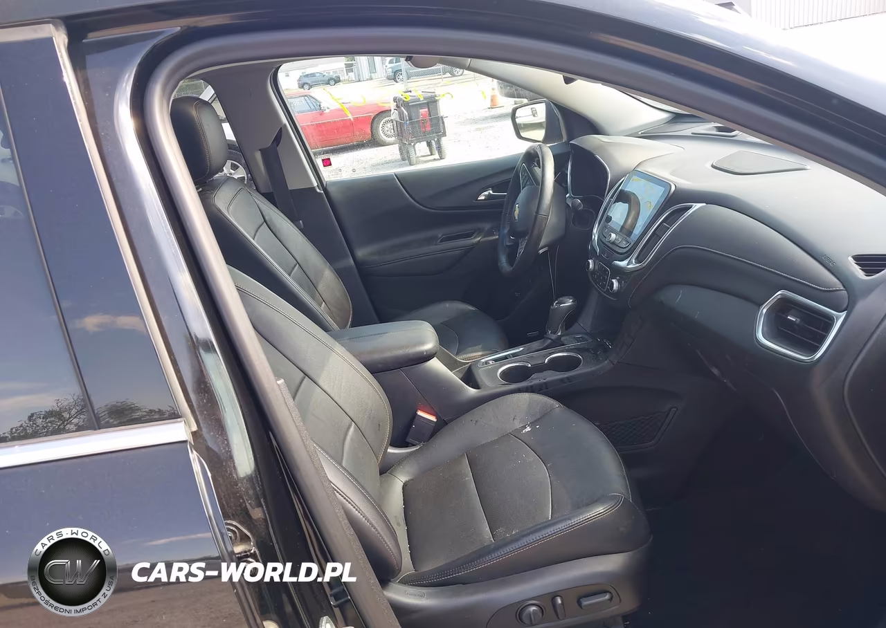 2018 Chevrolet Equinox Premier VIN:2GNAXNEX9J6342663 - 5
