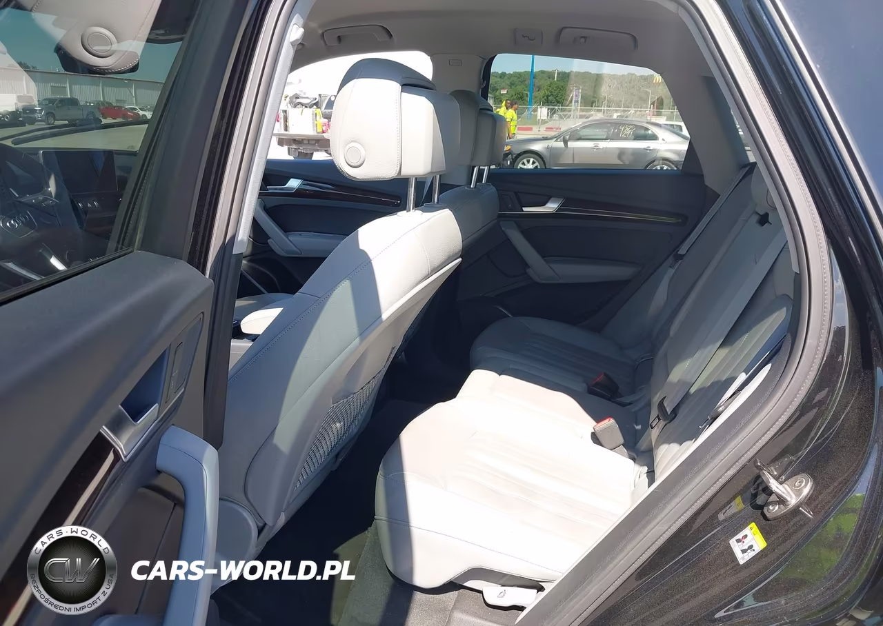 2018 Audi Q5 2.0T Premium VIN:WA1ANAFY1J2232440 - 8