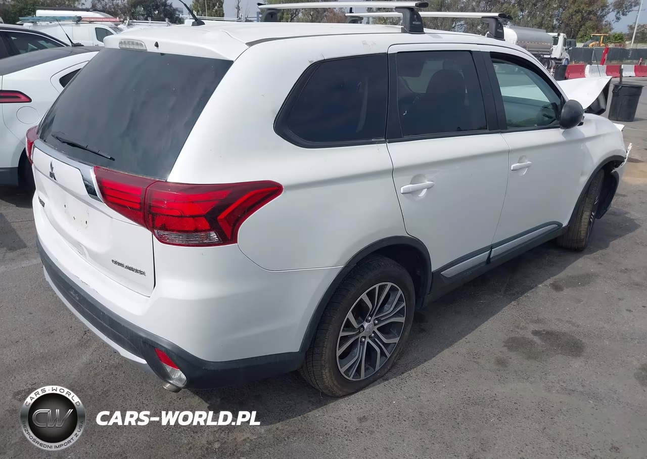 2016 Mitsubishi Outlander Es VIN:JA4AD2A37GZ000347 - 4