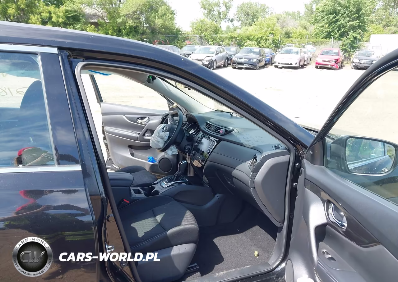 2018 Nissan Rogue S VIN:KNMAT2MT2JP542544 - 5