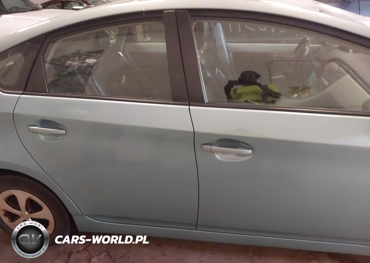 2013 Toyota Prius Three VIN:JTDKN3DUXD5621408 - 13
