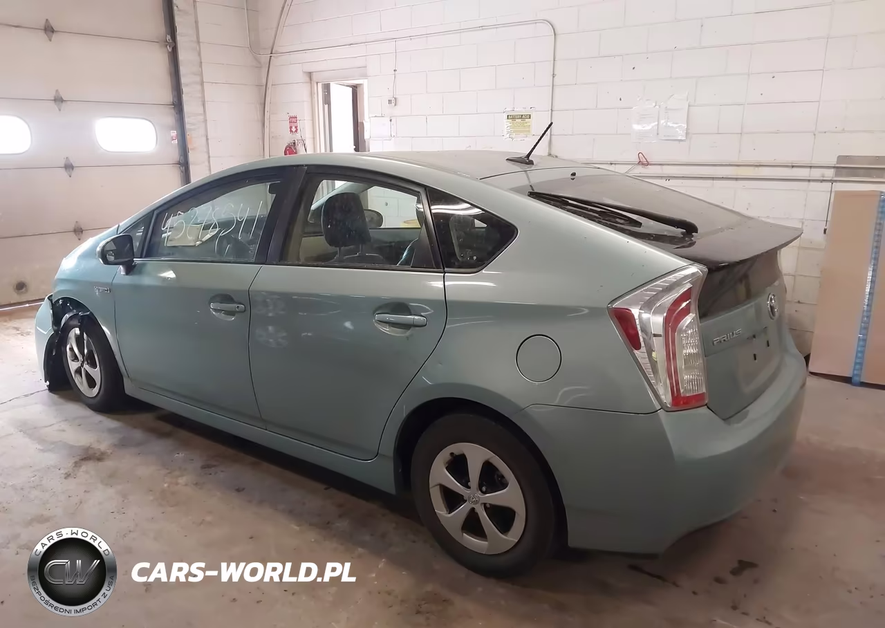2013 Toyota Prius Three VIN:JTDKN3DUXD5621408 - 3
