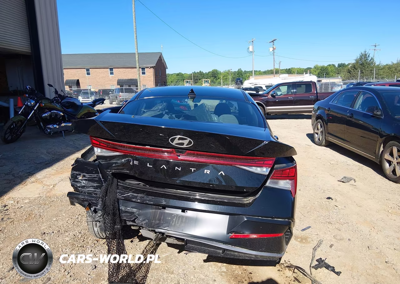 2024 Hyundai Elantra Sel VIN:KMHLS4DG7RU672452 - 17