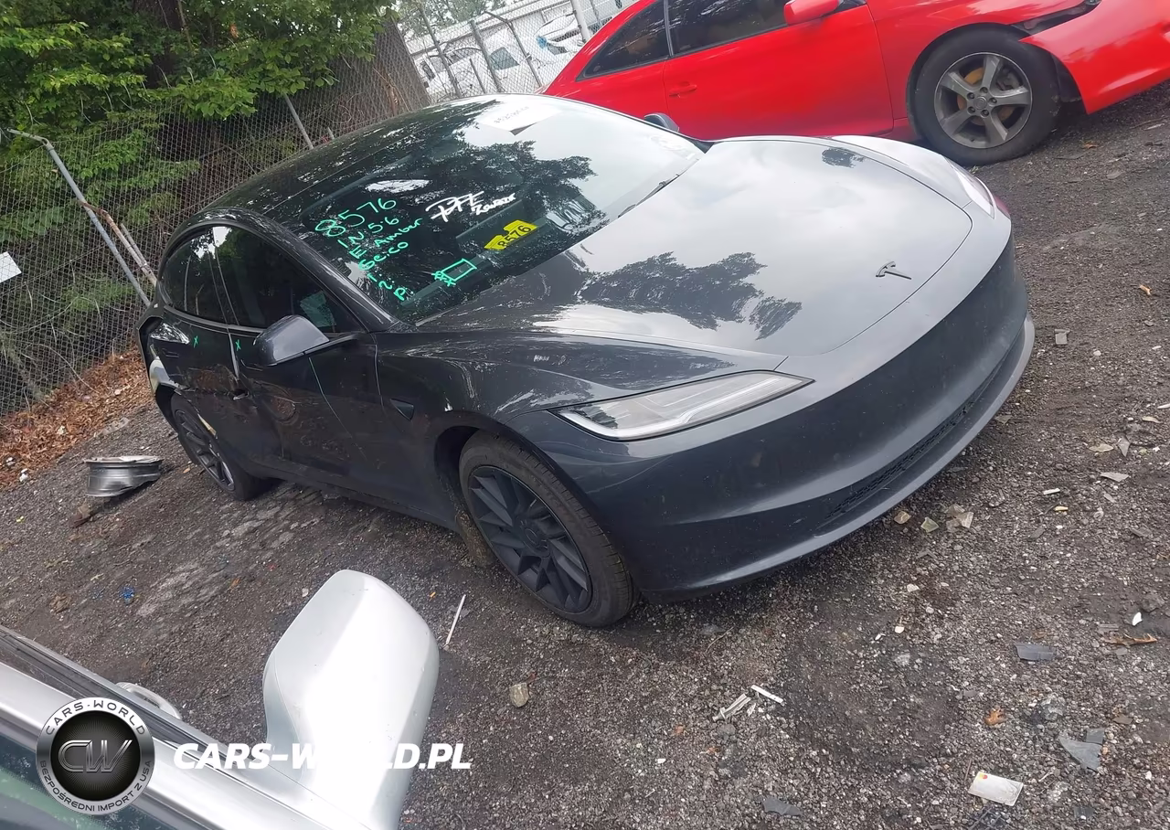 2025 Tesla Model 3 Long Range Rear-Wheel Drive-Standard Rear-Wheel Drive – zdjęcie 1 z 18