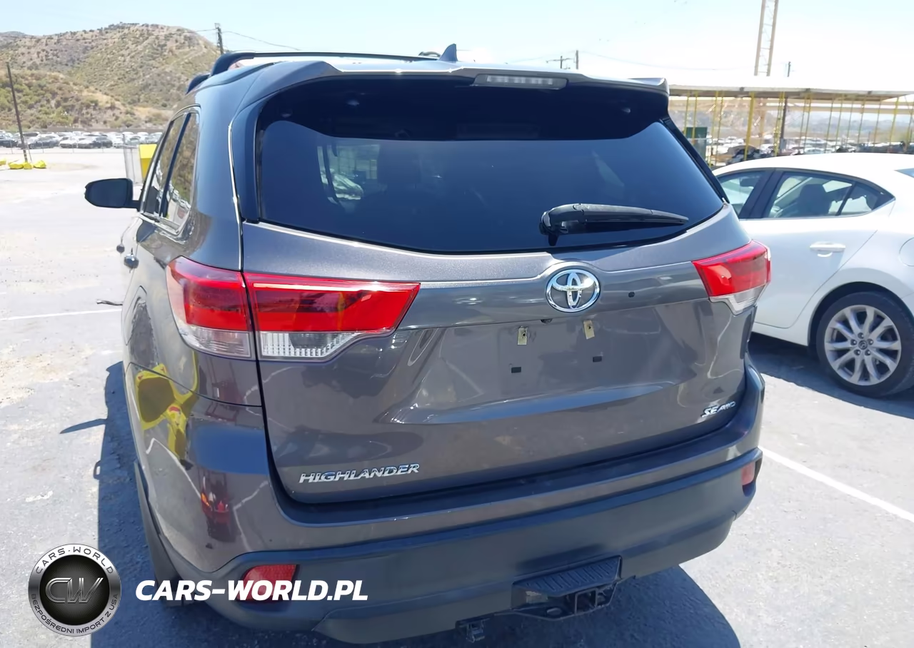 2018 Toyota Highlander Se VIN:5TDJZRFH5JS550157 - 16