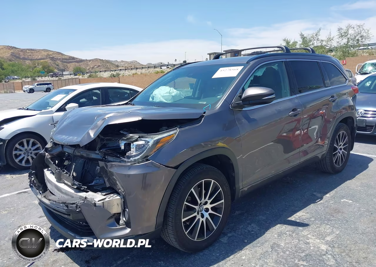 2018 Toyota Highlander Se VIN:5TDJZRFH5JS550157 - 2