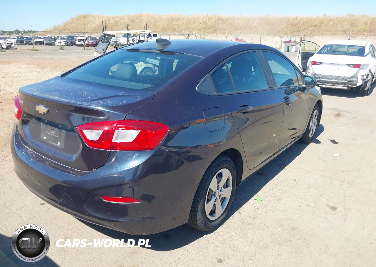 2016 Chevrolet Cruze Ls Auto VIN:1G1BC5SM0G7237434 - 4