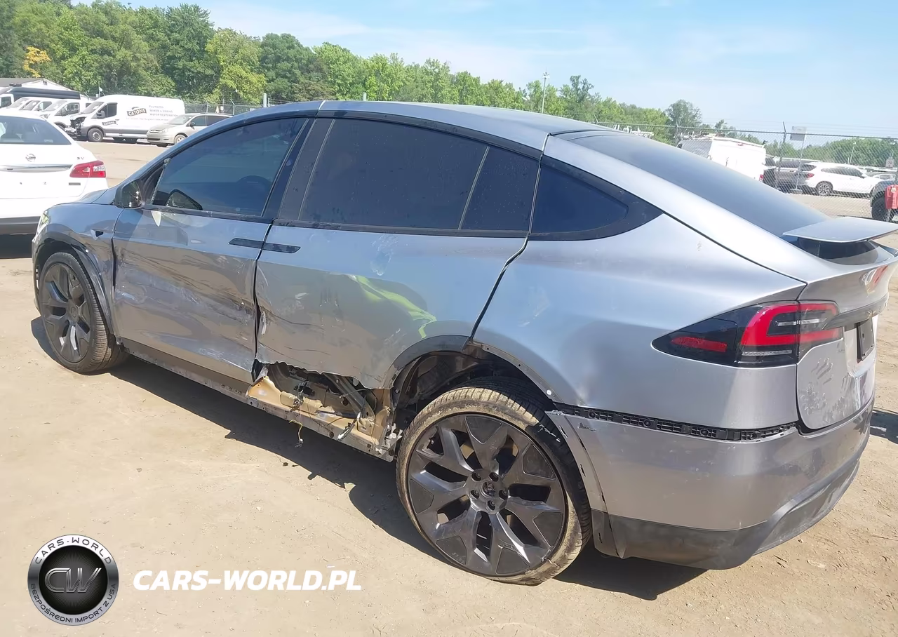 2026 Tesla Model X All-Wheel Drive VIN:7SAXCBE58TF481775 - 3