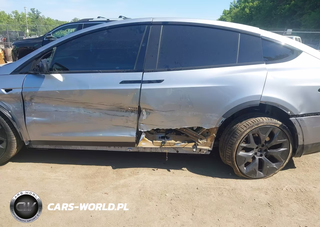 2026 Tesla Model X All-Wheel Drive VIN:7SAXCBE58TF481775 - 6