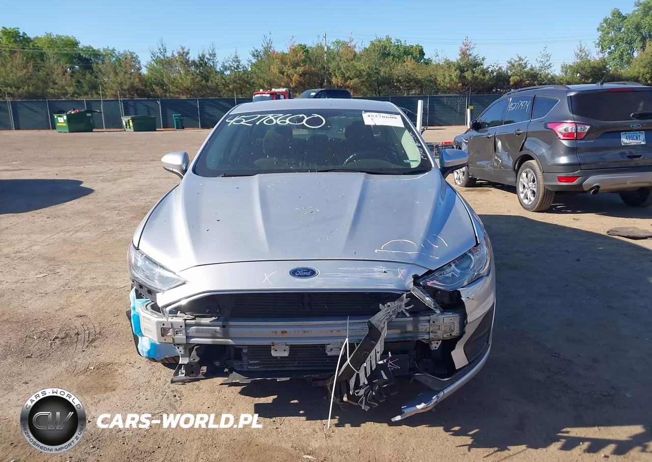 2019 Ford Fusion Hybrid Se VIN:3FA6P0LU1KR261859 - 13