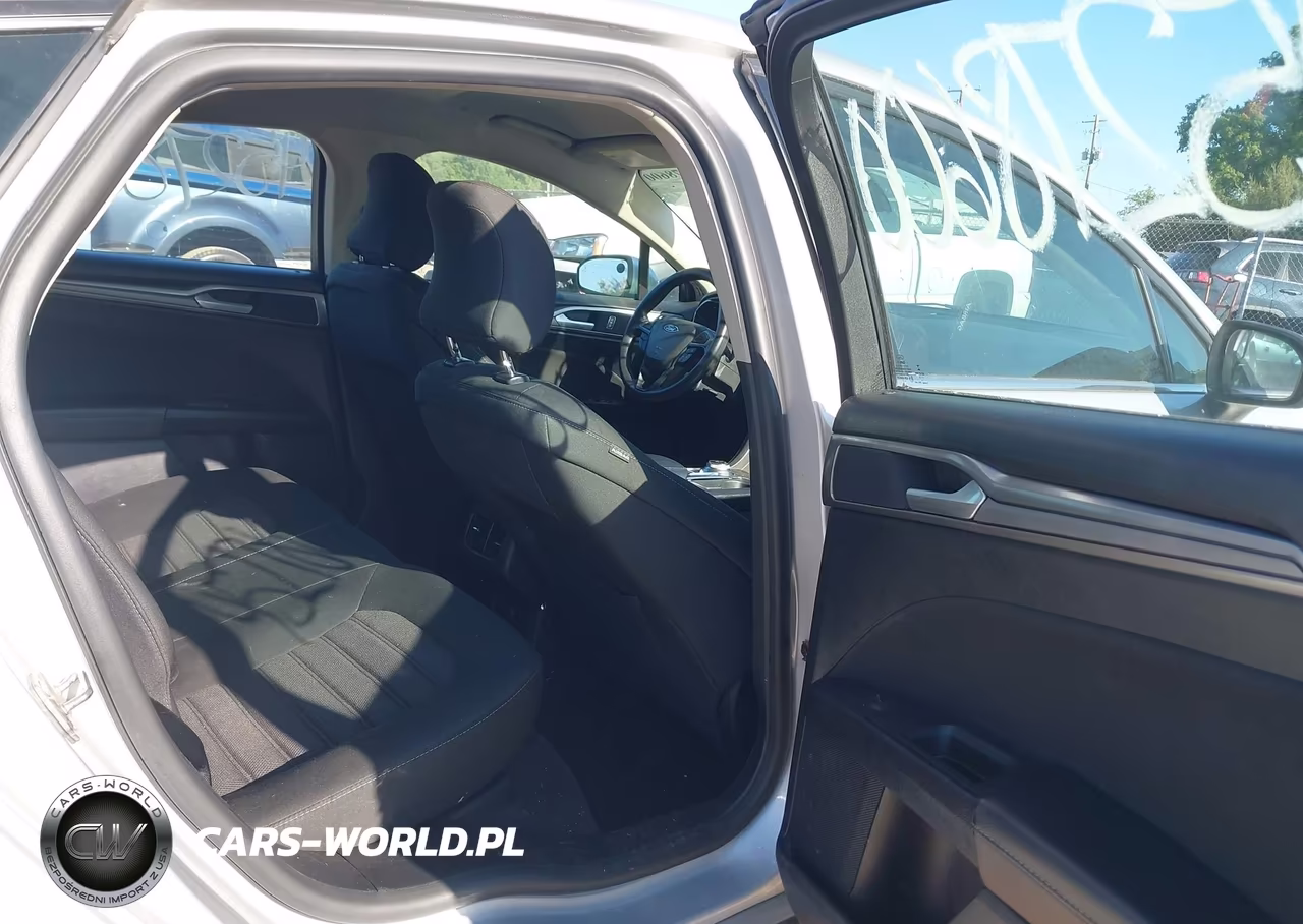2019 Ford Fusion Hybrid Se VIN:3FA6P0LU1KR261859 - 8