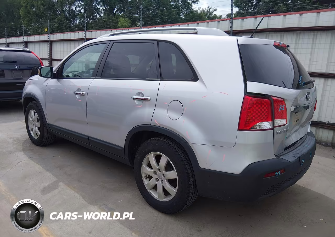 2012 Kia Sorento Lx VIN:5XYKT3A65CG216476 - 3