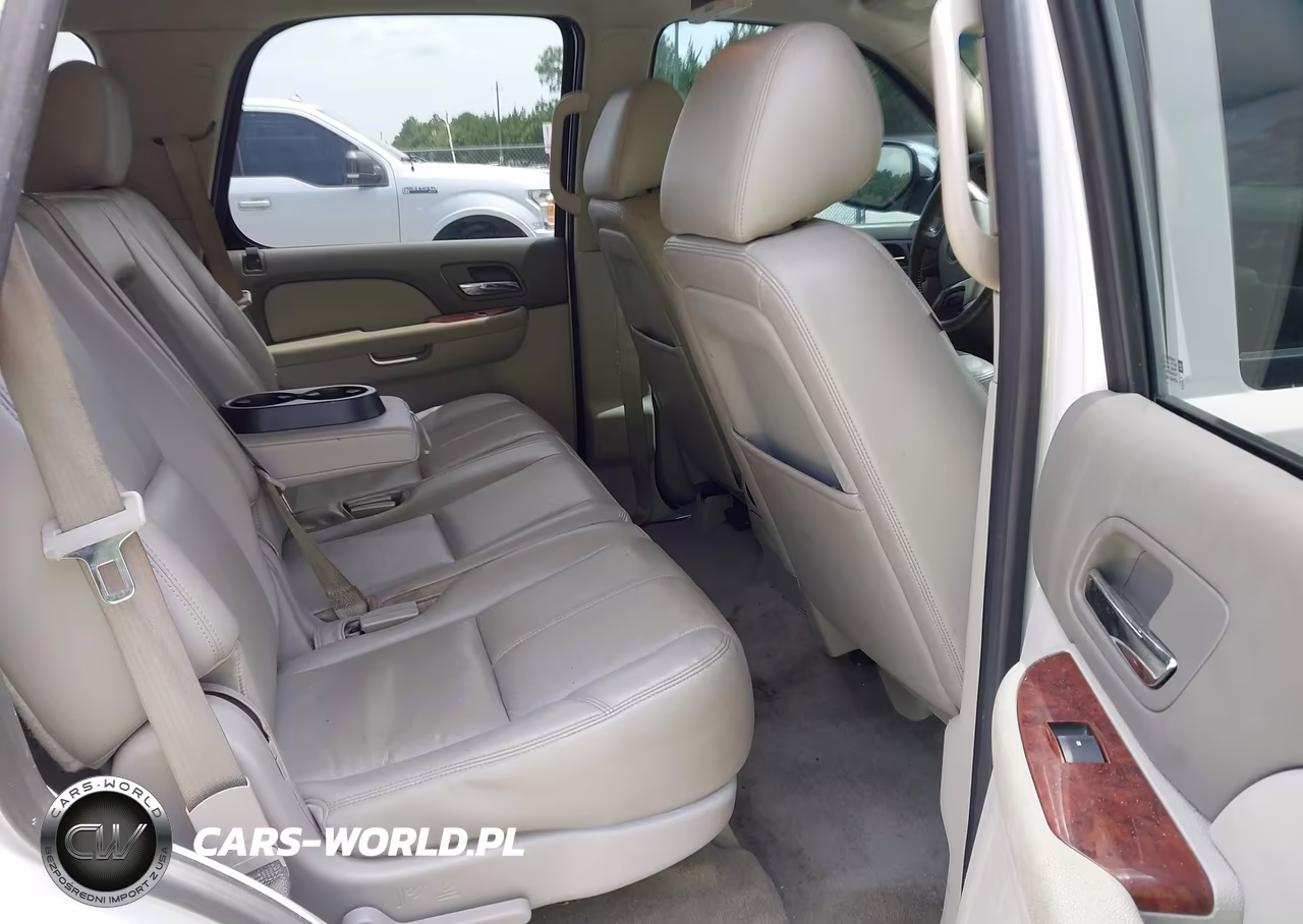 2013 Chevrolet Tahoe Lt VIN:1GNSCBE06DR252221 - 8