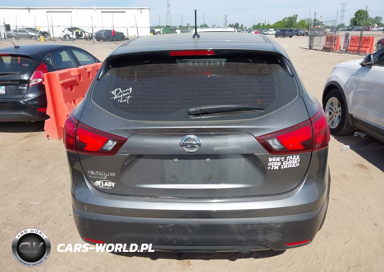 2018 Nissan Rogue Sport S VIN:JN1BJ1CP4JW153602 - 17