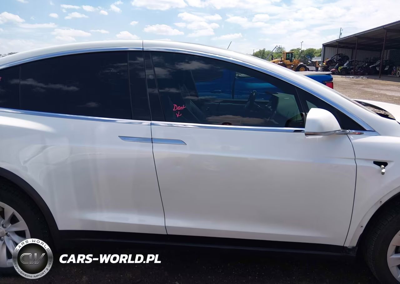 2020 Tesla Model X Long Range Dual Motor All-Wheel Drive-Long Range Plus Dual Motor All-Wheel Drive VIN:5YJXCBE26LF233365 - 14
