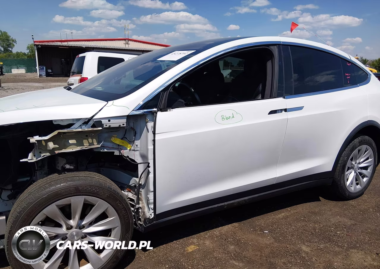 2020 Tesla Model X Long Range Dual Motor All-Wheel Drive-Long Range Plus Dual Motor All-Wheel Drive VIN:5YJXCBE26LF233365 - 15