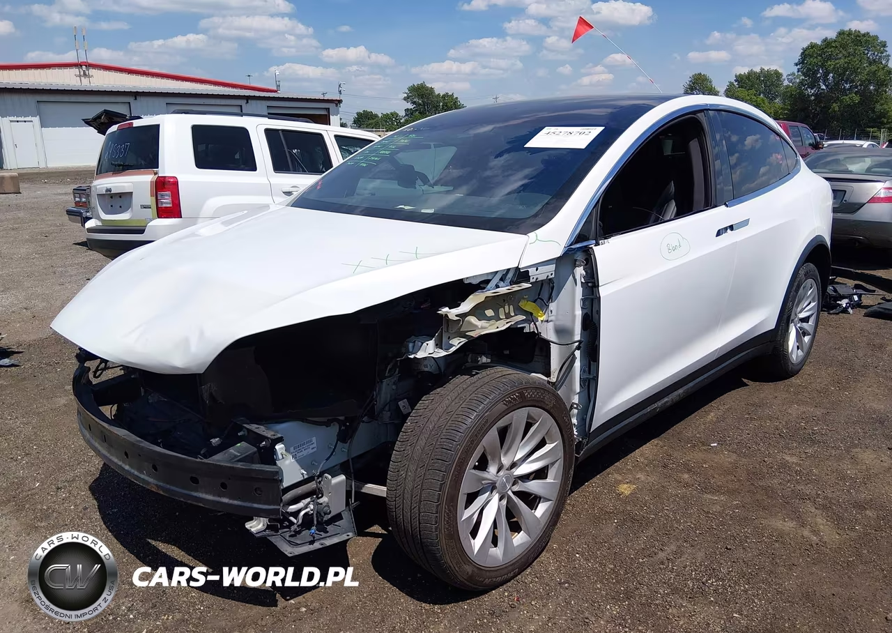 2020 Tesla Model X Long Range Dual Motor All-Wheel Drive-Long Range Plus Dual Motor All-Wheel Drive VIN:5YJXCBE26LF233365 - 2