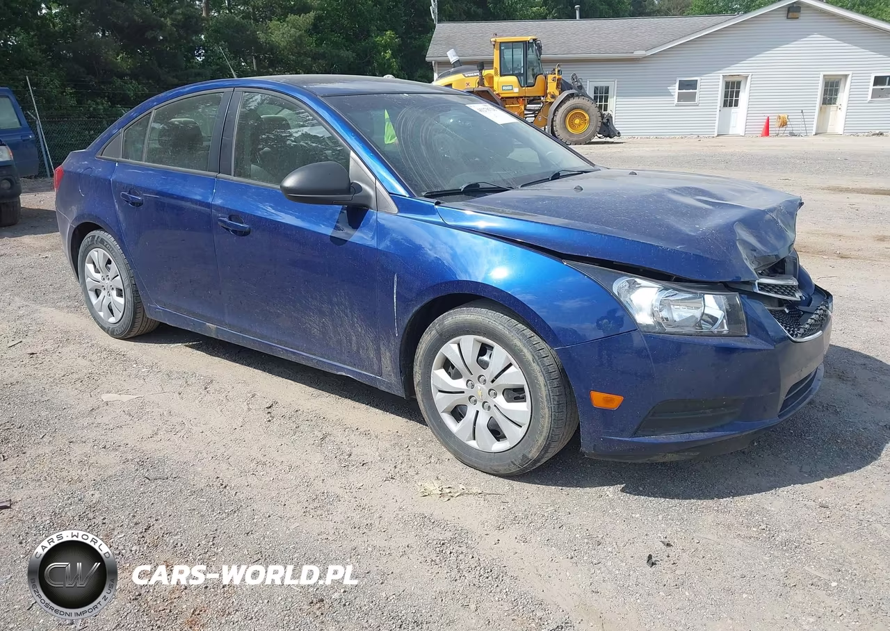 2013 Chevrolet Cruze Ls Manual – zdjęcie 1 z 11