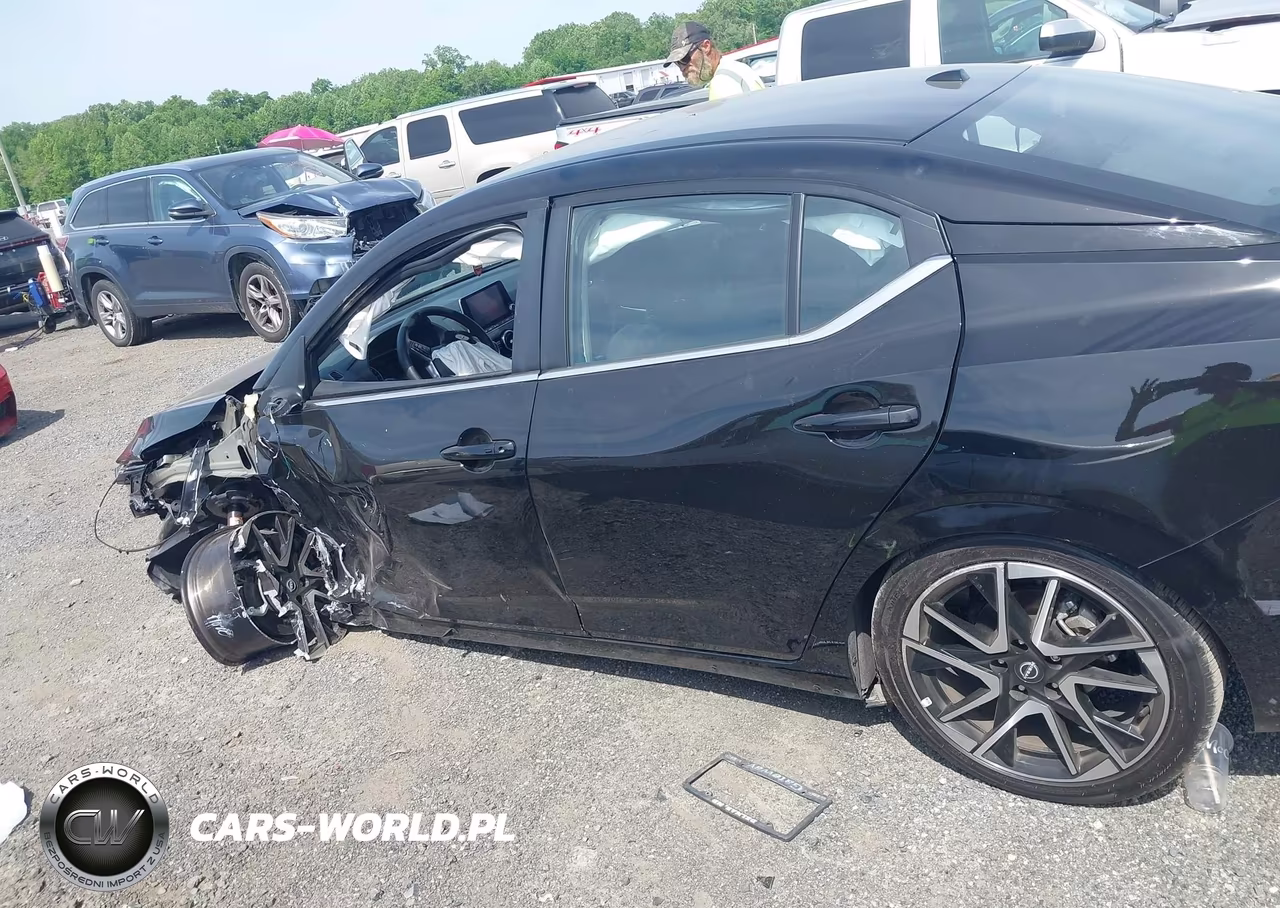 2025 Nissan Sentra Sr VIN:3N1AB8DV8SY406039 - 15
