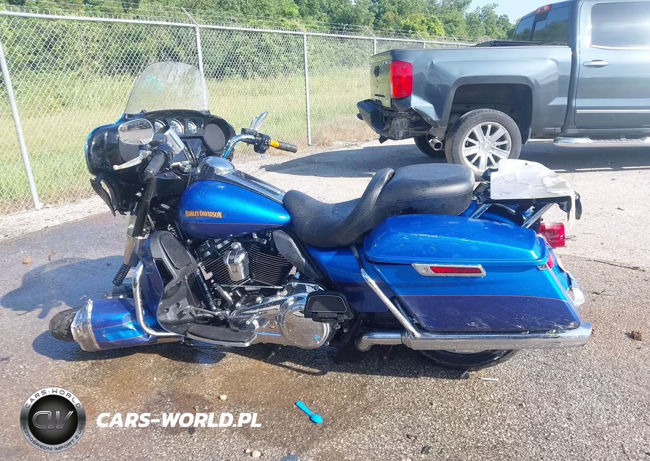 2017 Harley-Davidson Flhtk Ultra Limited VIN:1HD1KED1XHB637331 - 13