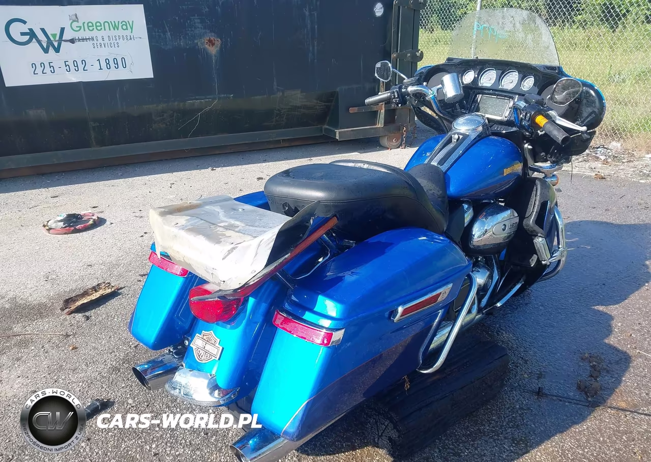 2017 Harley-Davidson Flhtk Ultra Limited VIN:1HD1KED1XHB637331 - 4