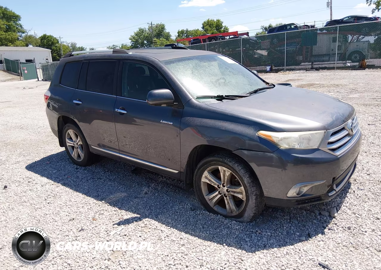 2013 Toyota Highlander Limited V6
