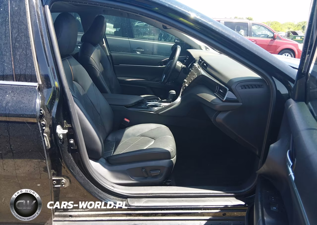 2019 Toyota Camry Hybrid Xle VIN:4T1B21HK2KU521923 - 5
