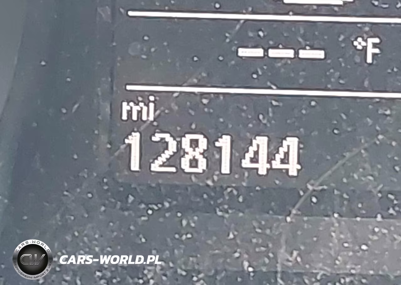 2016 Volkswagen Passat 1.8T Se VIN:1VWBT7A35GC016802 - 16
