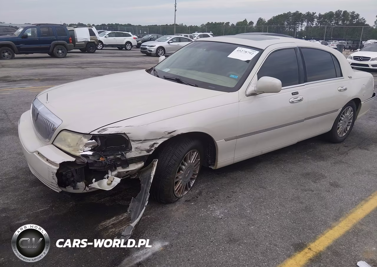2007 Lincoln Town Car Signature Limited VIN:1LNHM82V87Y604451 - 2