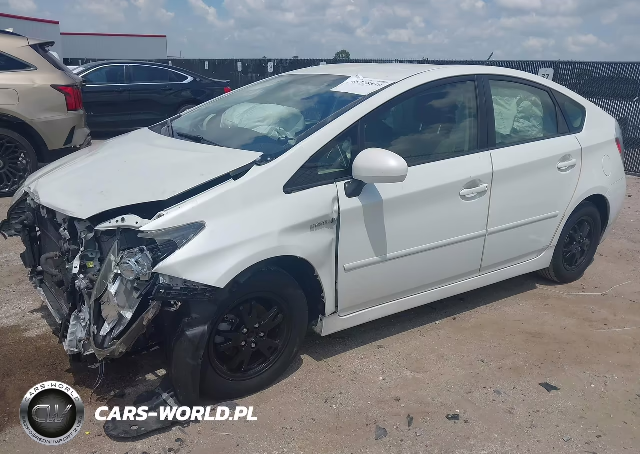 2014 Toyota Prius Three VIN:JTDKN3DU8E1767766 - 2