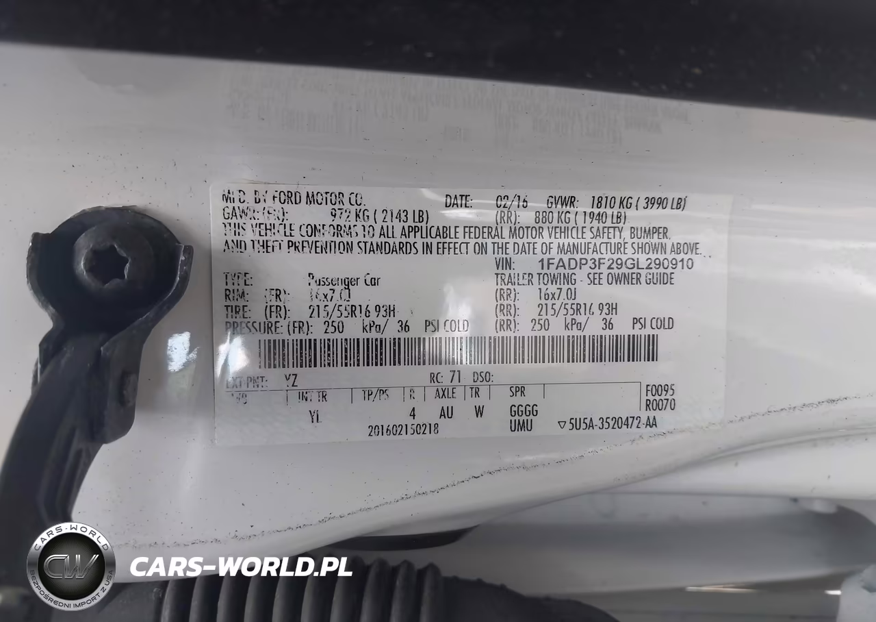2016 Ford Focus Se VIN:1FADP3F29GL290910 - 9