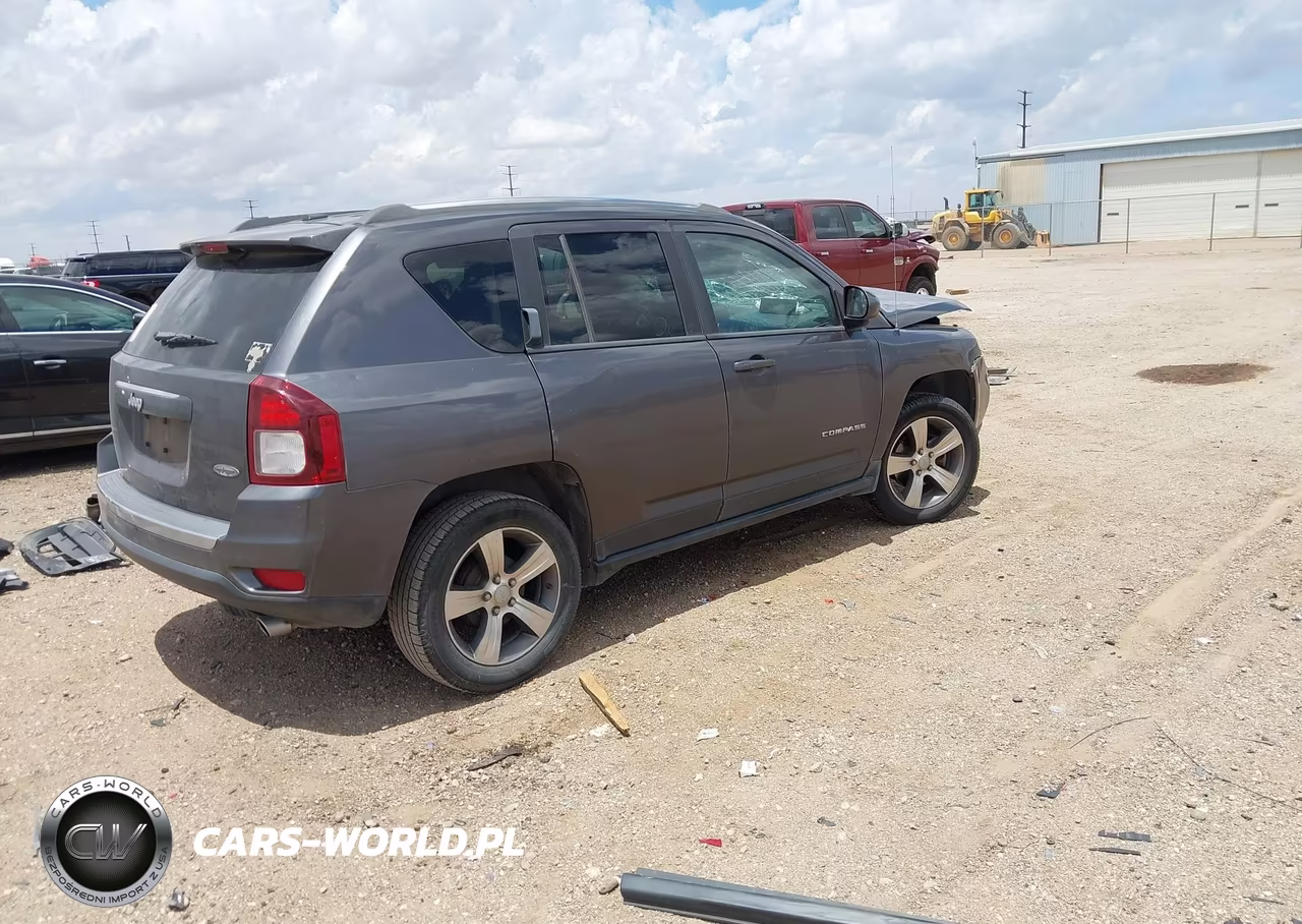 2016 Jeep Compass High Altitude Edition VIN:1C4NJCEA4GD789892 - 4