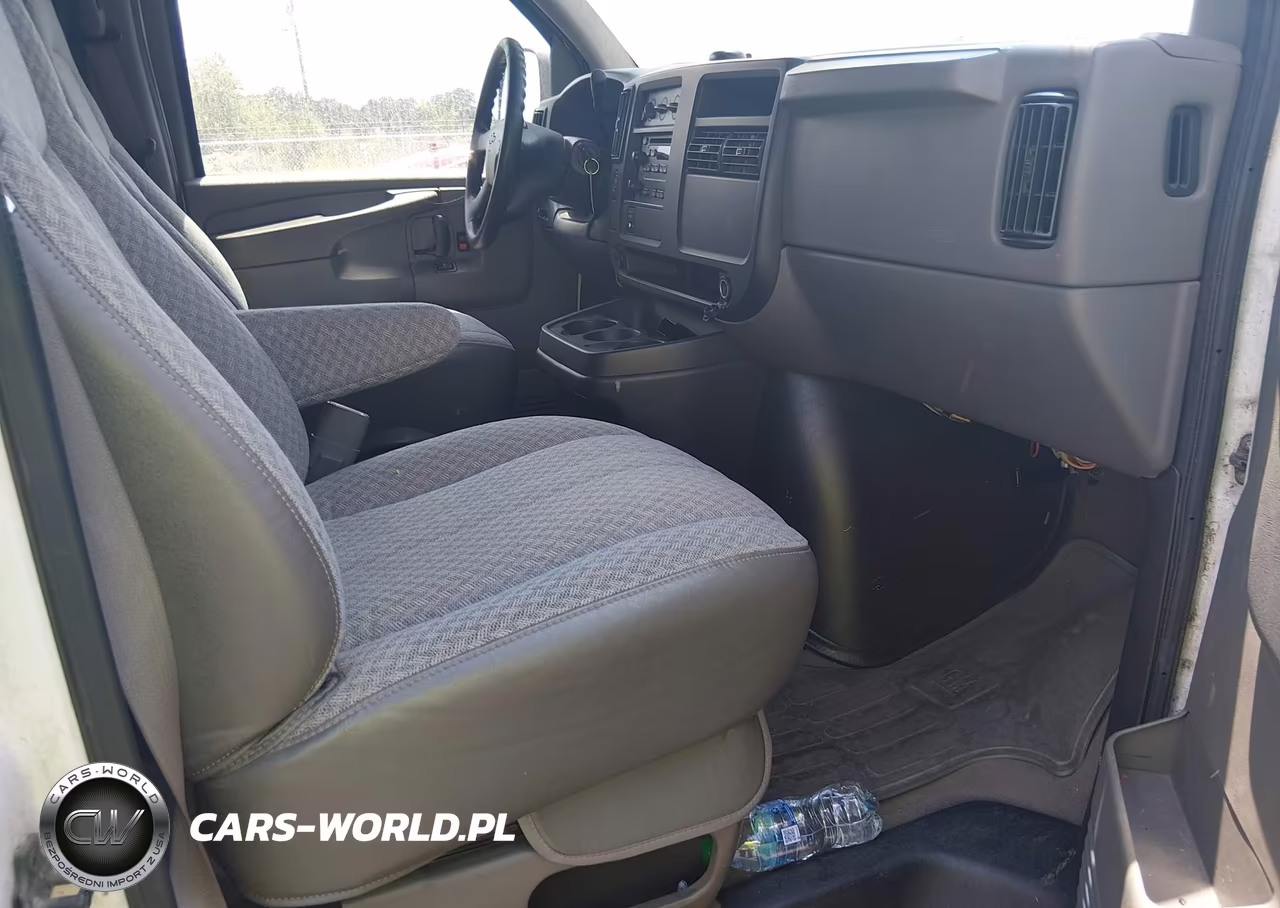 2003 Chevrolet Express VIN:1GAHG39U131167755 - 5